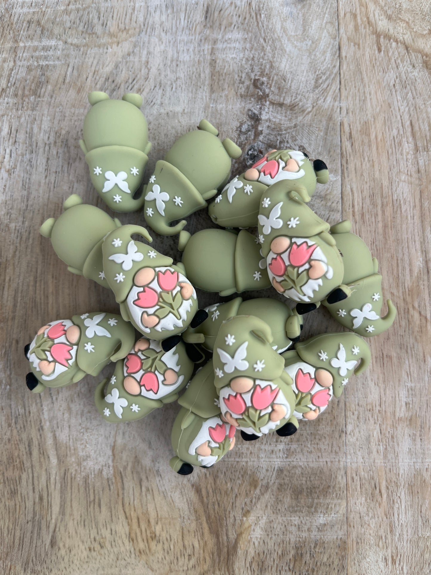 3D Gnome Tulips Focal