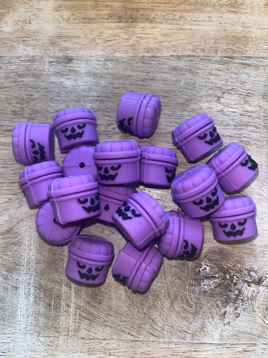 3D Purple Halloween Bucket Focal