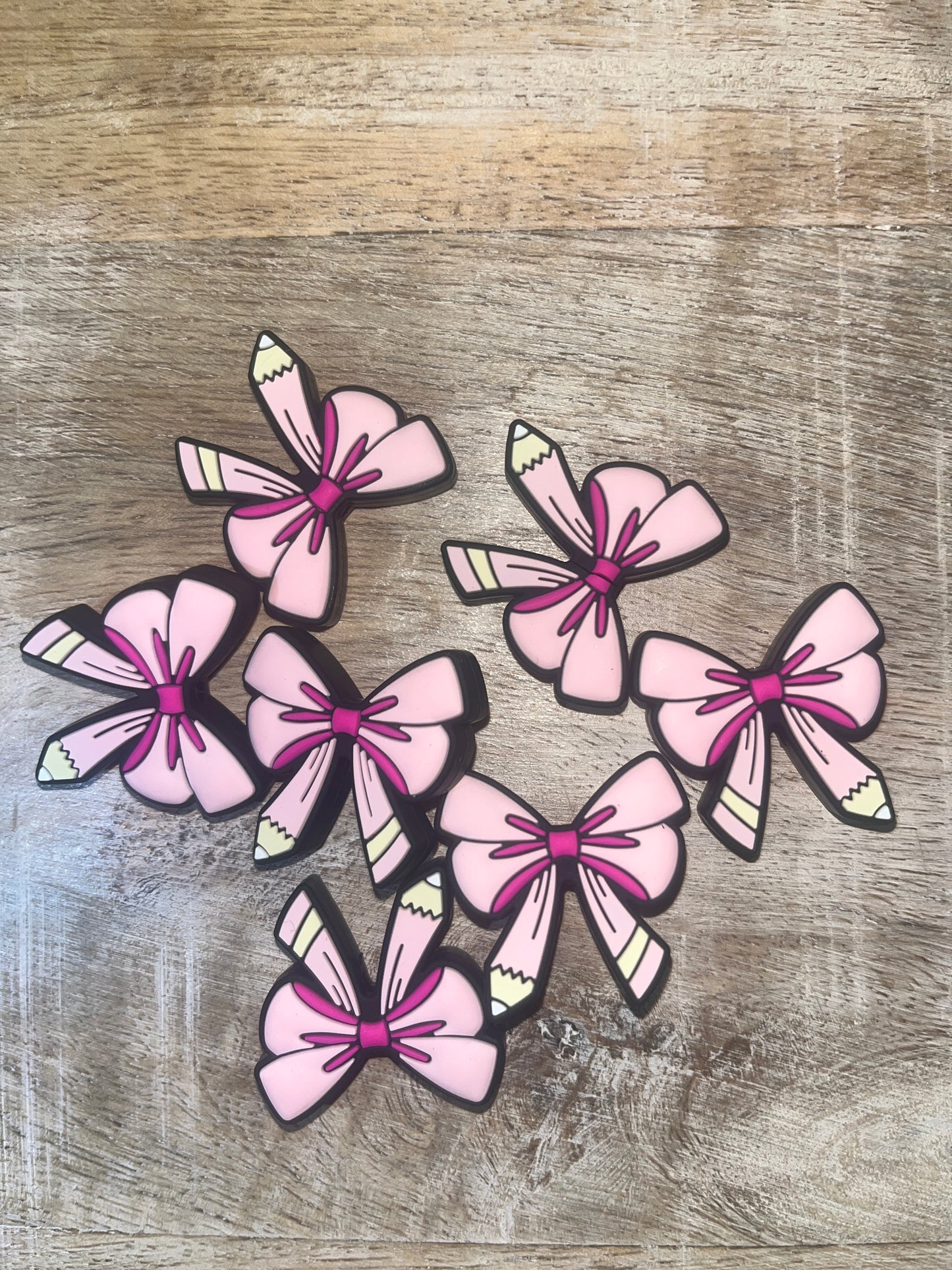 Pinky Pencil Bow Focal
