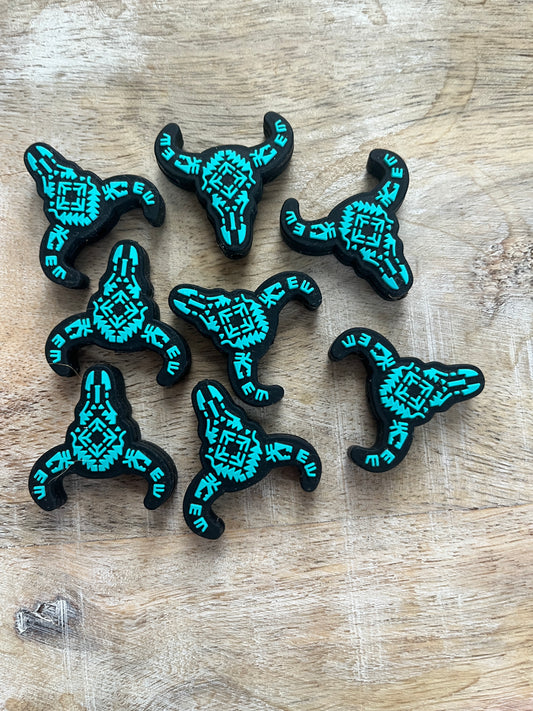 Turquoise Steer Focal