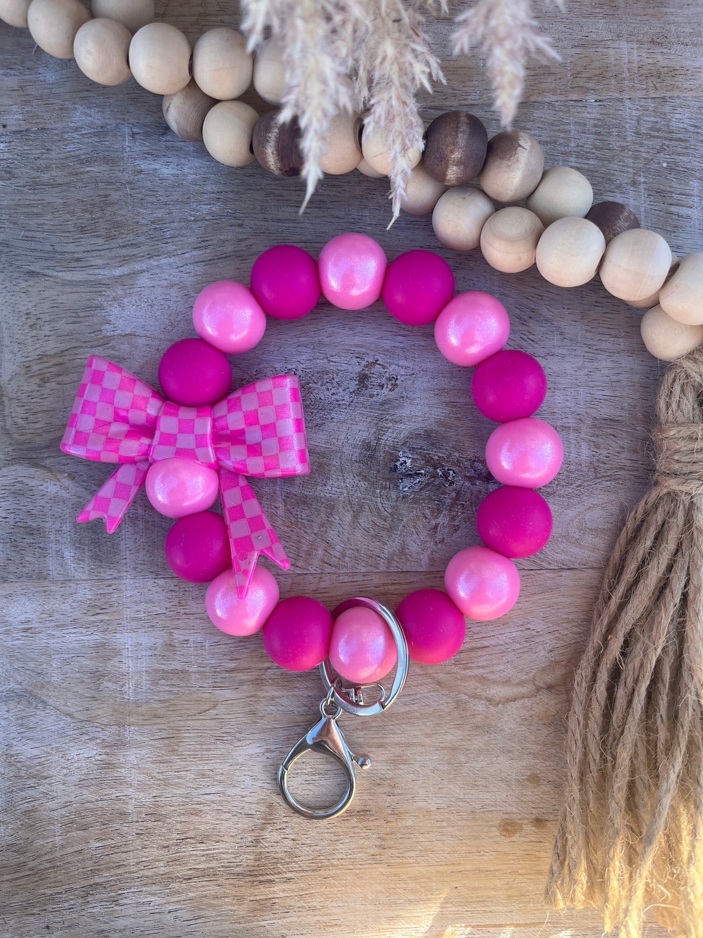 Pinkie Check Bow 19mm Wristlet Keychain